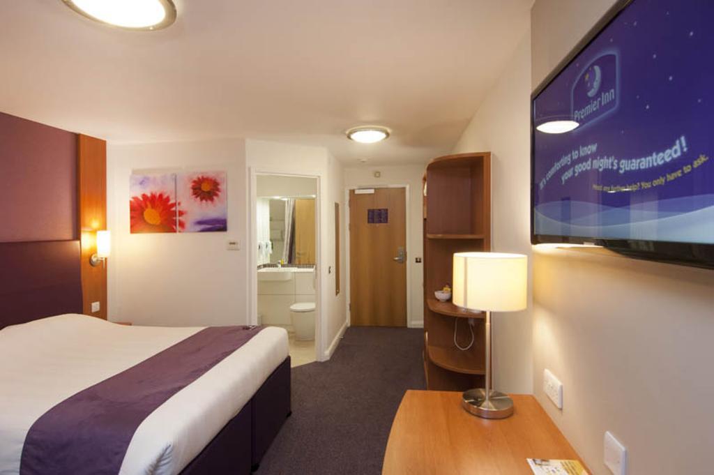 Premier Dock Hotel